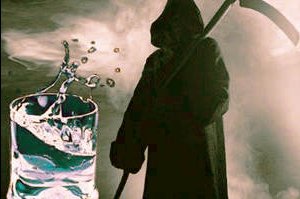 Стаканы водки приводят к белой горячке Стаканы водки приводят к белой горячке